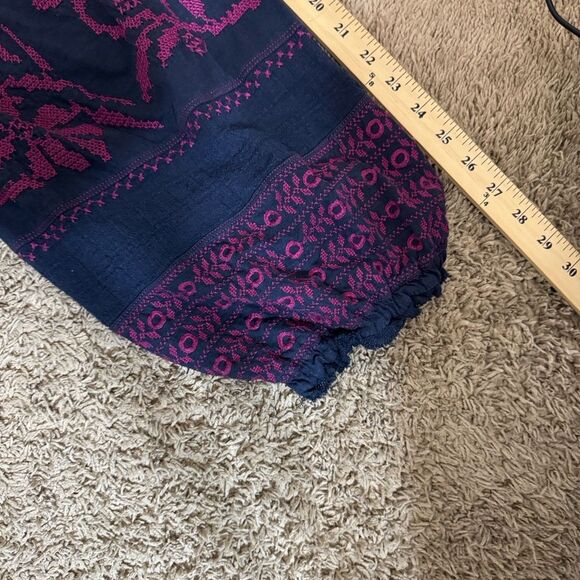 Free People Navy and Burgundy Embroidered Peasant Top size L Boho Casual - Picture 14 of 14
